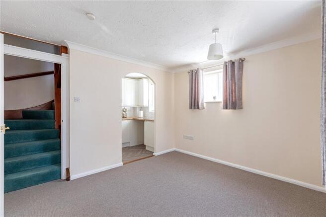 Maud Close, Devizes, Wiltshire, SN10 photo 3