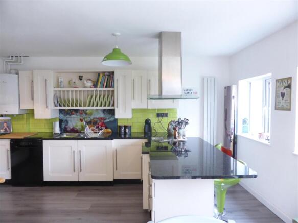 35 Horseshoe Road 041.JPG