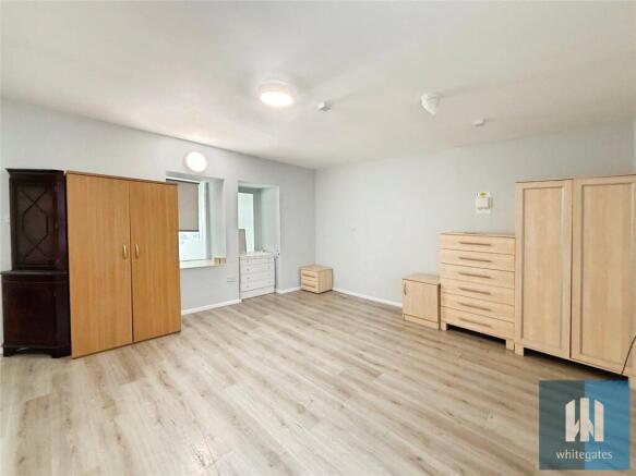 1 bed Apartment to rent Image 6