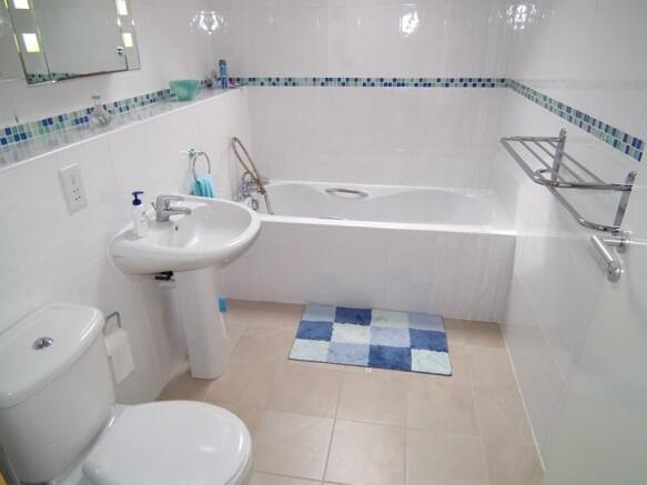 Photo 10