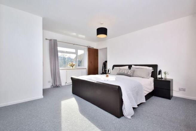 Photo 33