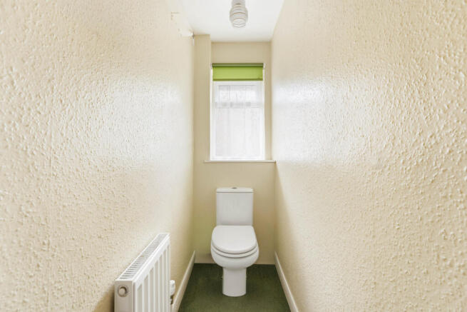 3 bed Bungalow for sale Image 6