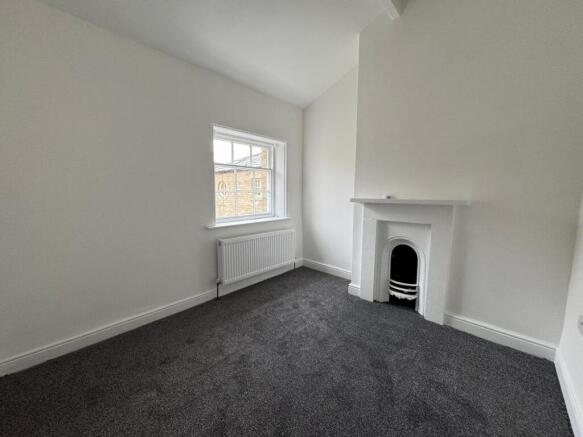 2 bed House to rent Image 6