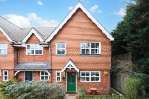 8, Hadley Place, Weybridge KT13 0SH