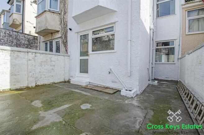 Rear Courtyard Garden