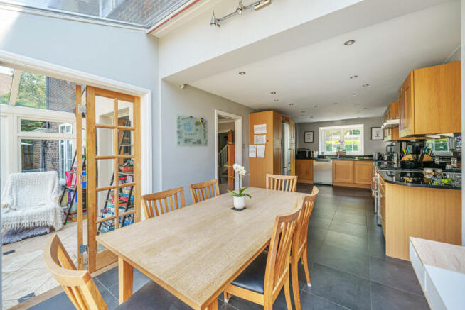 Dining/Kitchen