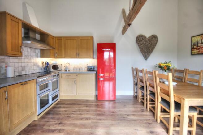 Kitchen dining room