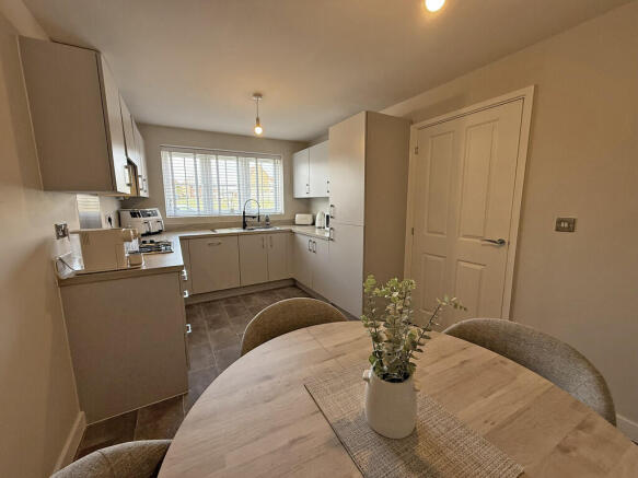 3 bed End of Terrace for sale Image 5