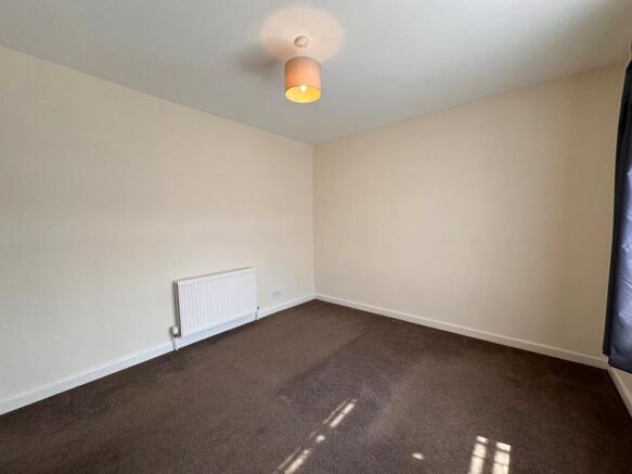 2 bed Terraced to rent Image 10