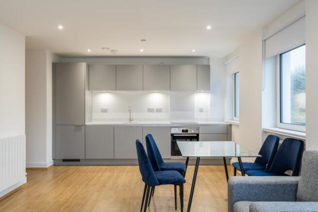 128-Whyteleafe-Ho...