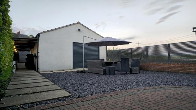3 bed Semi-Detached for sale in barnsley