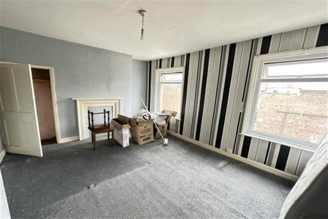 4 bed Terraced for sale Image 8