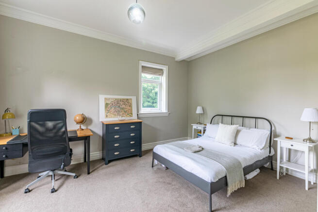 bedroom2a