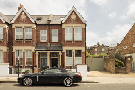 Sisters Avenue, London, SW11 5