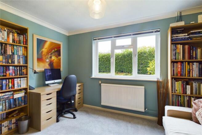 Bedroom/Office