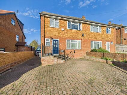 Brackley Road, Hazlemere