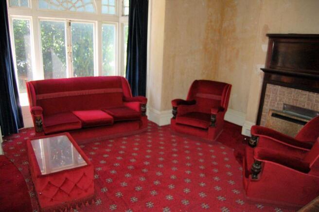 SITTING ROOM