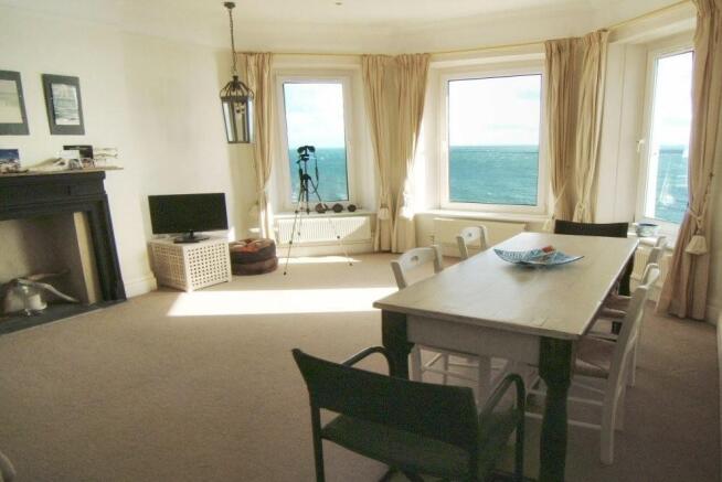 Living dining room