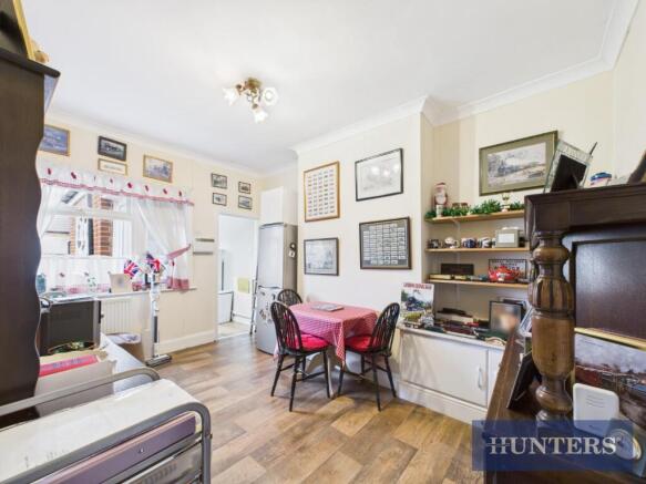 2 bed Semi-Detached Bungalow for sale Image 4