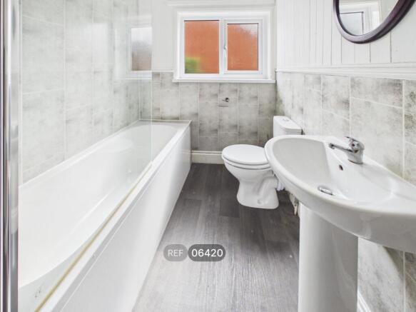 2 bed Terraced to rent Image 10