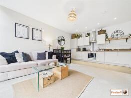 6, 218 Ravens Place, Hawthorn Drive, Ipswich IP2 0RG