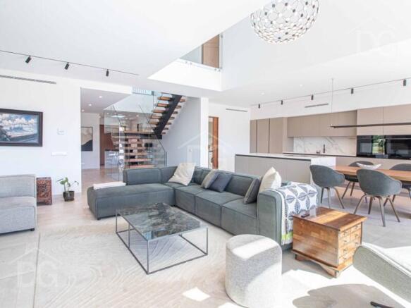 areeiro-almancil-luxury-modern-pool-seaviews
