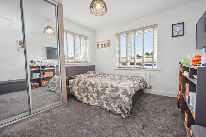 3 bed Detached for sale Image 8