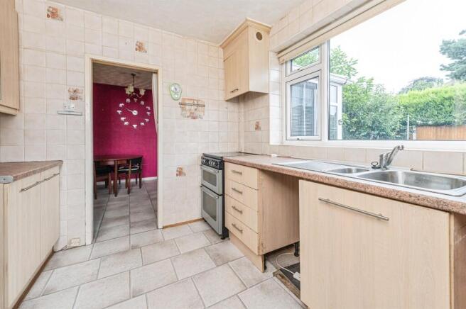 3 bed Semi-Detached for sale Image 5