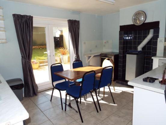 Kitchen/Breakfast Rm