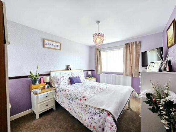 3 bed Semi-Detached for sale Image 6