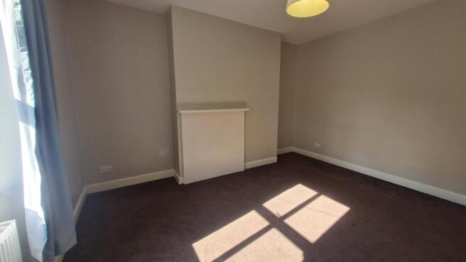 4 bed Terraced to rent Image 8