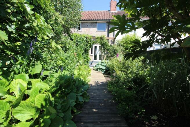 Rear Garden6.JPG