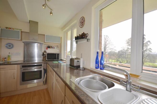 Kitchen.jpg