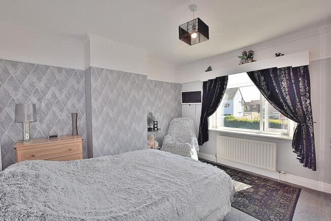3 bed Semi-Detached for sale Image 10