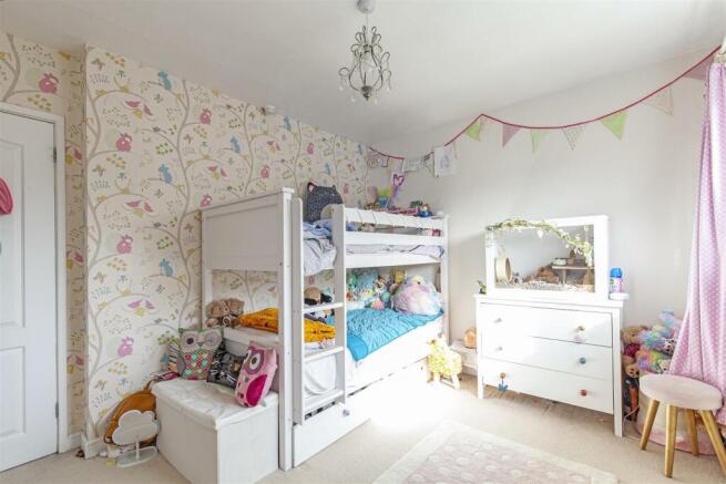 Bedroom 2-2.jpg