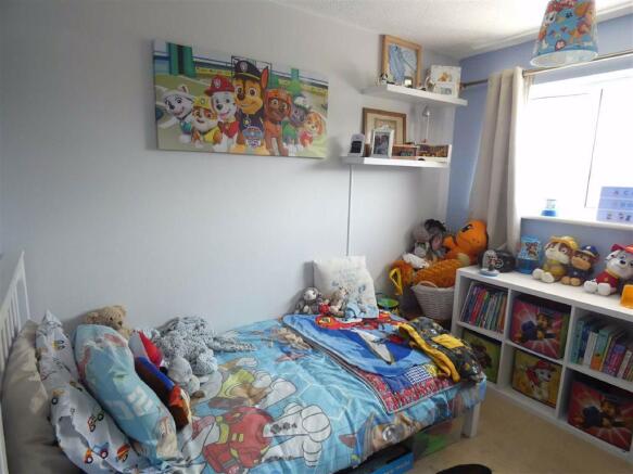 BEDROOM 2