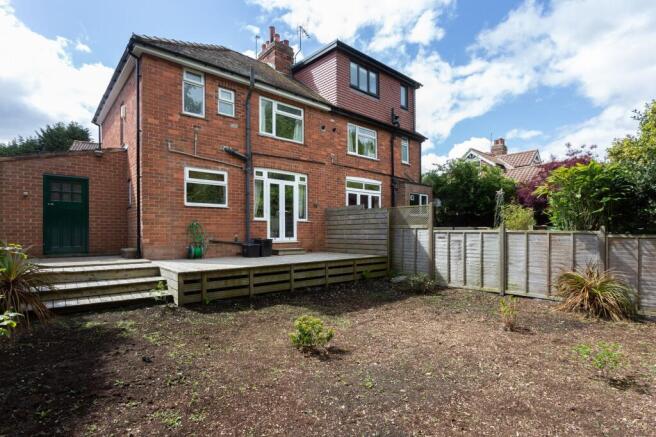 3 bed Semi-Detached for sale Image 12