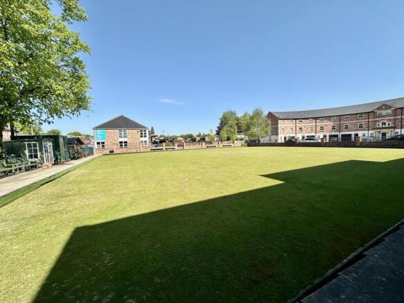 2 bed House to rent Image 4