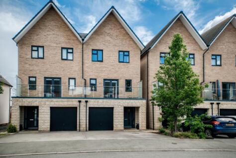 Western Heights Road, Meon Vale, Stratford-Upon-Avon, CV37