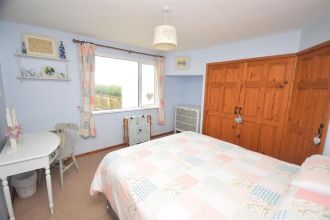 Bedroom.JPG