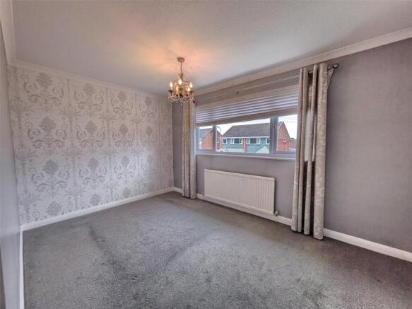 2 bed Semi-Detached to rent Image 6