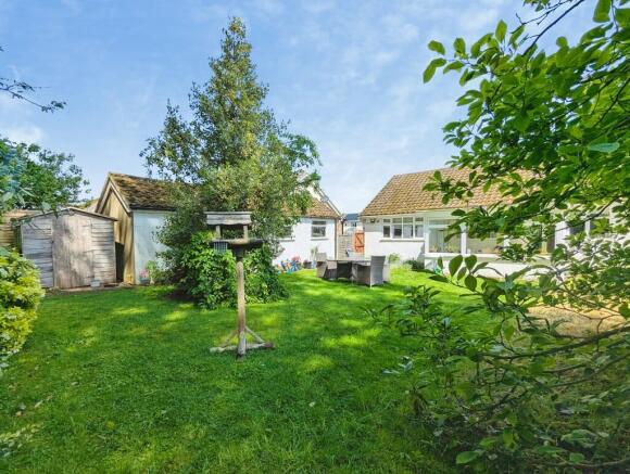 3 bed Detached Bungalow for sale Image 10