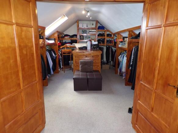 Walk in wardrobe