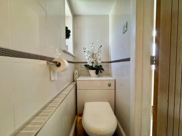 Spring Close, Birkdale , Southport, PR8 2BA photo 4