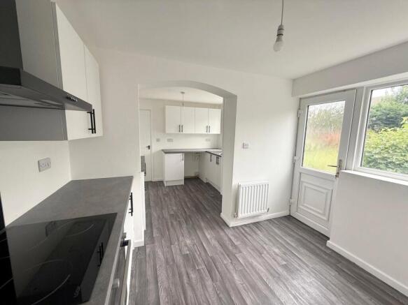 3 bed Semi-Detached for sale Image 7