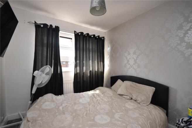3 bed Terraced for sale Image 8