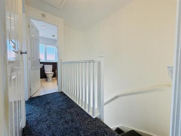 2 bed Terraced for sale Image 11