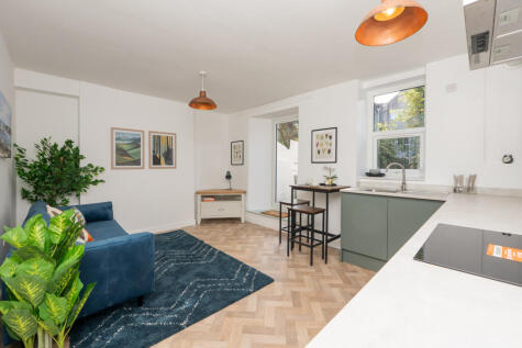 Hepburn Road, Bristol, BS2