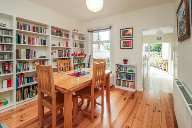Lounge/Dining Room