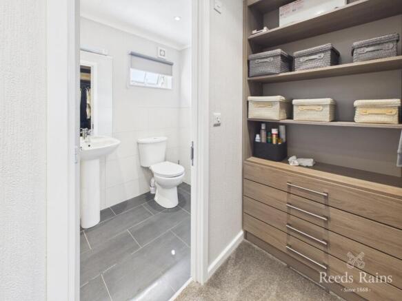 2 bed Bungalow for sale Image 10